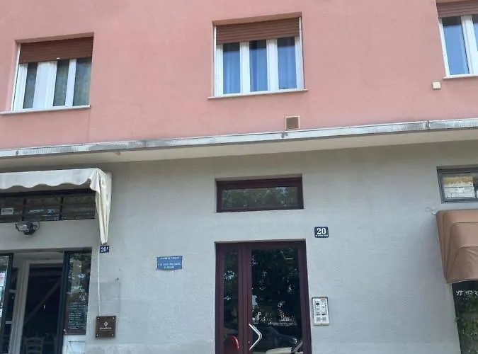 La Casa Di Irene Apartmán *